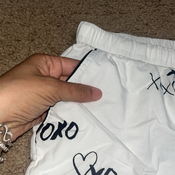 Printfresh x The Mom Edit TME Short Sleeve Pajama Sleep Set Hugs & Kisses Large - Picture 9 of 12